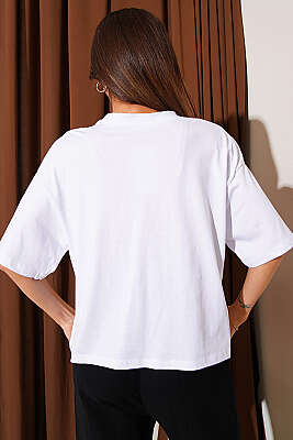 İğne Baskılı Basic T-shirt Beyaz - Kadın Giyim Modelleri