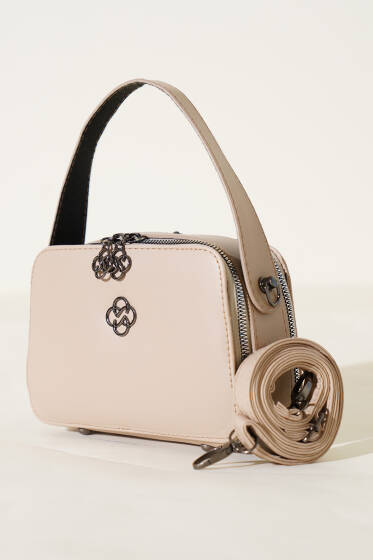 İki Bölmeli Fermuarlı Kare Çanta Bej - Kol Çantası