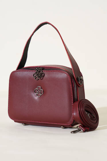 İki Bölmeli Fermuarlı Kare Çanta Bordo - Kol Çantası