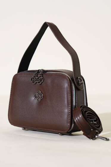 İki Bölmeli Fermuarlı Kare Çanta Kahve - Kol Çantası