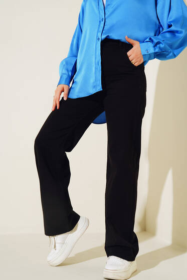 İki Düğmeli Beli Lastikli Pantolon Siyah - Pantolon