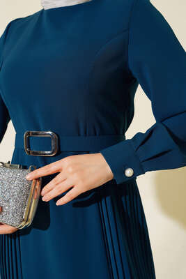 İki Yanı Piliseli Elbise Zümrüt - Tesettür Elbise