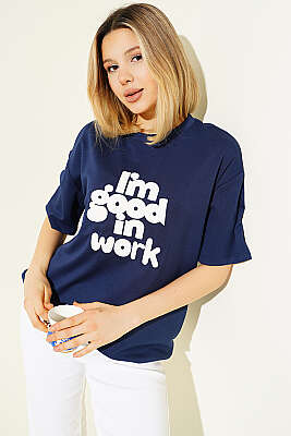 I'm Good in Work Nakışlı T-shirt Lacivert - Kadın Giyim Modelleri