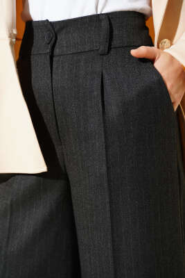 İnce Çizgi Detay Geniş Paça Pantolon Antrasit - Pantolon