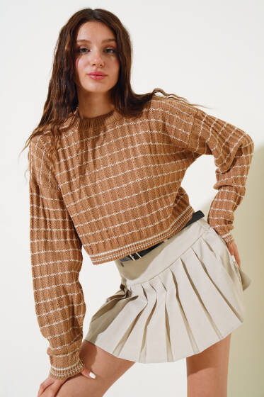 İnce Çizgili Crop Triko Kazak Camel - Yeni Giyim
