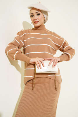 İnce Çizgili Jile Elbise Triko Takım Büsküvi - Triko İkili Takım