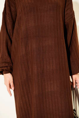 İnce Çizgili Salaş Triko Elbise Kahve - Elbise