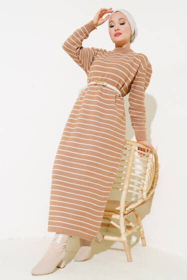 İnce Çizgili Triko Elbise Büsküvi - Elbise