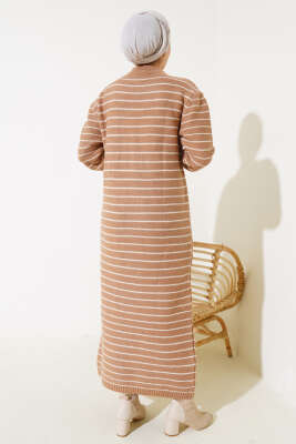 İnce Çizgili Triko Elbise Büsküvi - Tesettür Elbise