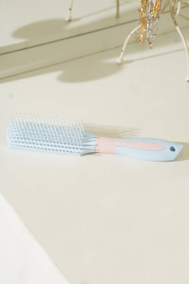 İnce Fırçalı Tarak Mavi - Saç Aksesuarları