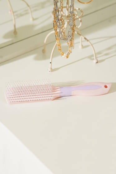 İnce Fırçalı Tarak Pembe - Saç Aksesuarları