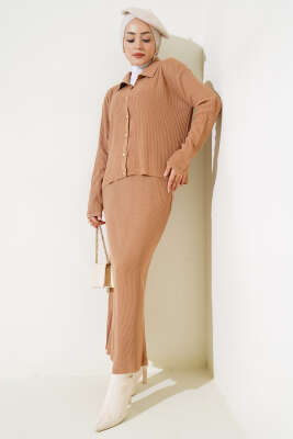 İnce Fitilli Etekli Triko İkili Takım Büsküvi - Triko İkili Takım