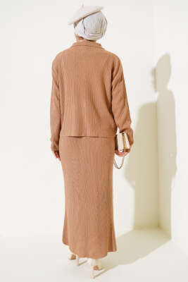 İnce Fitilli Etekli Triko İkili Takım Büsküvi - Triko İkili Takım