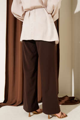 İnce Kemerli Pileli Kumaş Pantolon Kahve - Pantolon