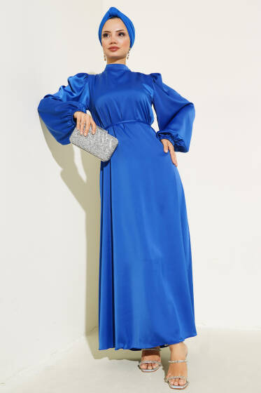 İnce Kuşaklı Kol Lastikli Saten Elbise Saks - Elbise