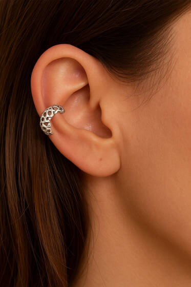 Kıkırdak Kalp Detaylı Halka Küpe Gümüş - Küpe