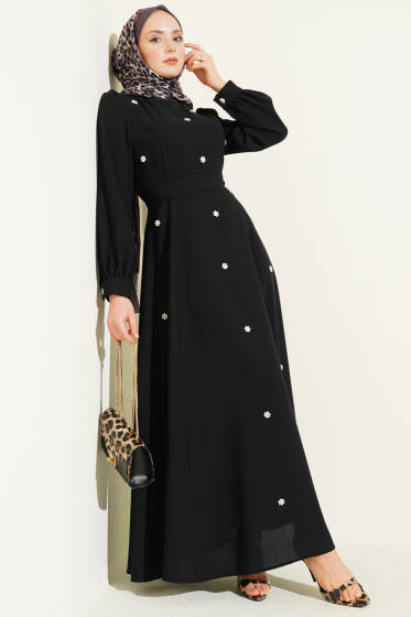 İnci Çiçekli Kuşaklı Elbise Siyah - Elbise