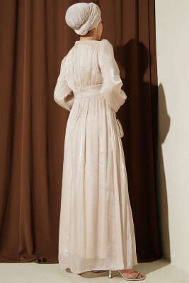 İnci Detaylı Drapeli Abiye Elbise Bej - Elbise