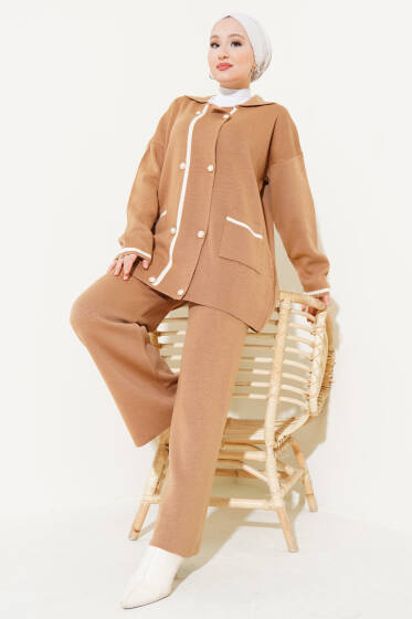İnci Düğmeli Triko İkili Takım Latte - İKİLİ TAKIM