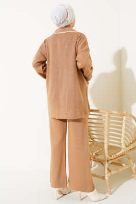 İnci Düğmeli Triko İkili Takım Latte - Triko İkili Takım