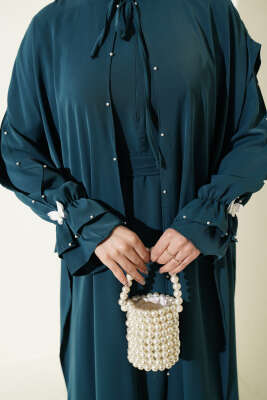 İnci Süslemeli Kelebekli Pelerinli Elbise Petrol - Elbise