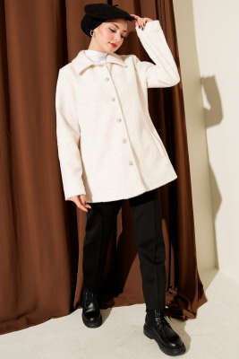 İncili Düğmeli Tay Tüyü Kaban Bej - Kaban