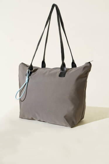 İp Aksesuarlı Fermuarlı Çanta Gri - Kol Çantası