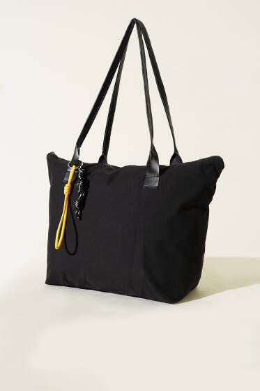 İp Aksesuarlı Fermuarlı Çanta Siyah - Kol Çantası