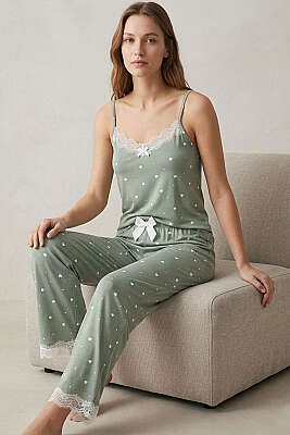 İp Askılı Dantelli Kalp Baskılı Askılı Pijama Takımı Çağla Yeşili - Pijama