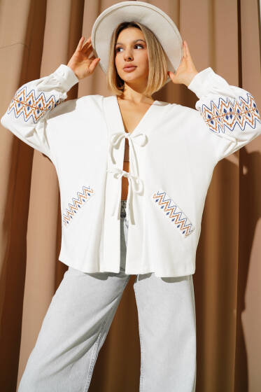 İp Bağcıklı Nakışlı Hırka Beyaz - Kadın Giyim Modelleri