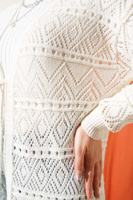 İp Bağlamalı Desenli Triko Hırka Ekru - Triko Hırka