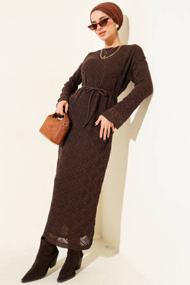 İp Kuşaklı Kare Ajurlu Triko Elbise Kahve - Elbise