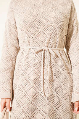 İp Kuşaklı Kare Ajurlu Triko Elbise Kemik - Elbise