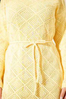 İp Kuşaklı Kare Ajurlu Triko Elbise Sarı - Elbise