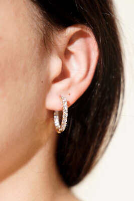 Işıltılı Baget Görünümlü Sıralı Taşlı Halka Küpe Gold - DEMİR BİJUTERİ