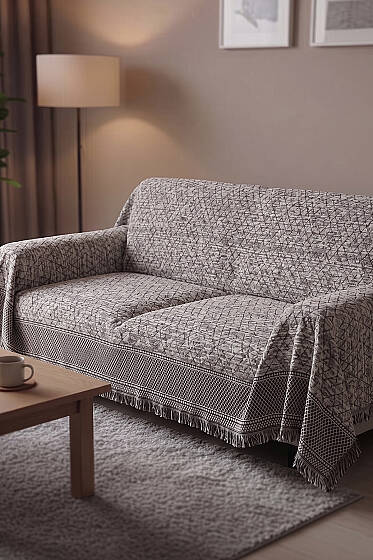 Jakar Desenli Püsküllü Koltuk Örtüsü Vizon - Koltuk Örtüsü