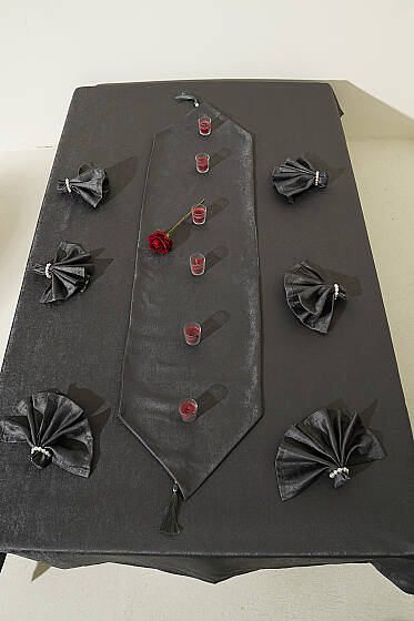 Jakarlı Sofra Takımı Füme - Masa Örtüsü