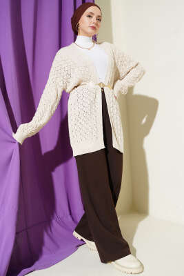 Kabartma Desen Araboy Triko Hırka Bej - Hırka