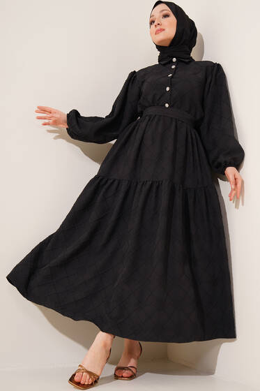 Kabartma Desen Elbise Siyah - Tesettür Elbise