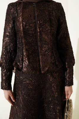 Kabartma Desen Jakarlı Etekli Takım Kahve - İkili Takım