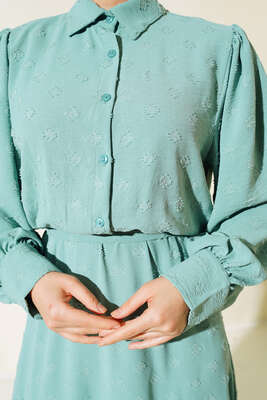 Kabartma Desen Kuşaklı Elbise Çağla Yeşili - Thumbnail