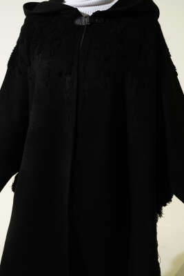 Kabartma Desen Püsküllü Kapüşonlu Panço Siyah - Panço