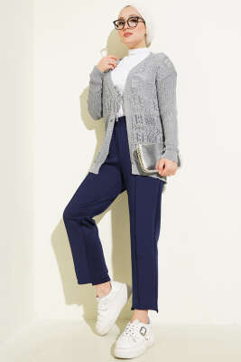 Kabartma Desenli Bağcıklı Triko Hırka Gri - Triko Hırka