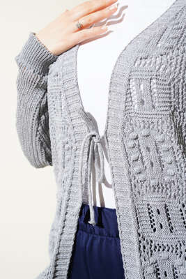 Kabartma Desenli Bağcıklı Triko Hırka Gri - Triko Hırka