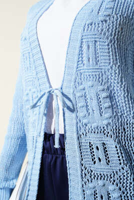 Kabartma Desenli Bağcıklı Triko Hırka Mavi - Triko Hırka