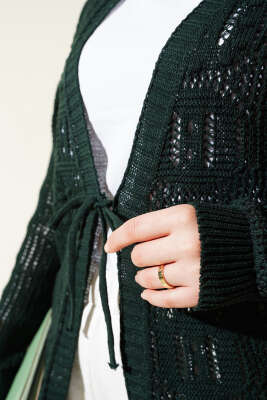 Kabartma Desenli Bağcıklı Triko Hırka Zümrüt - Triko Hırka