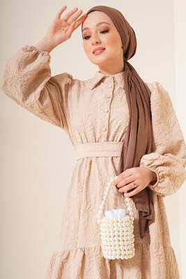 Kabartma Desenli Düğmeli Elbise Bej - Tesettür Elbise