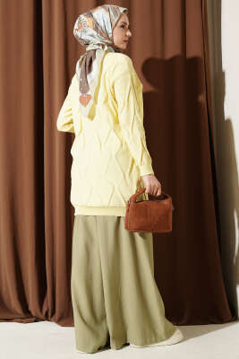 Kabartma Desenli Düğmeli Triko Hırka Sarı - Hırka