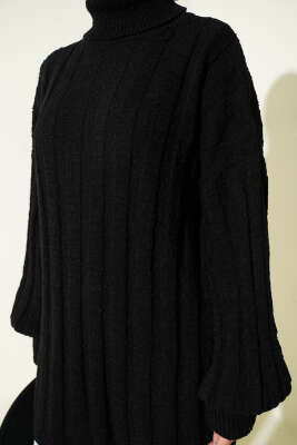 Kabartma Desenli Fitilli Triko Tunik Siyah - Yılın Fırsatı