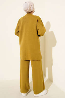 Kabartma Şeritli Taşlı Triko İkili Takım Yağ Yeşili - İkili Takım